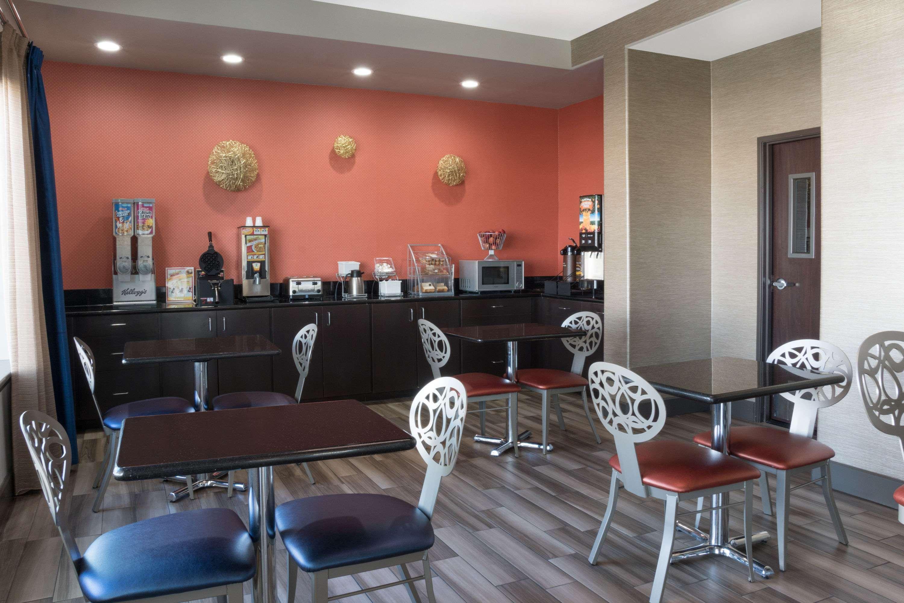 Super 8 By Wyndham San Antonio Near Fort Sam Houston Esterno foto